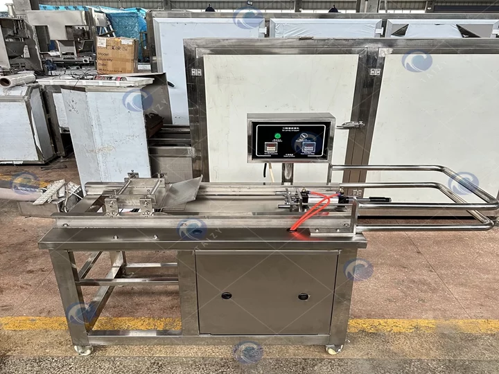 Demolding Machine